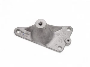 2014-2017 Chevy SS Caprice LS3 Idler Pulley Bracket OEM GM 92252906 - Picture 1 of 4