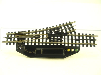 Weiche links   elektrisch   - Trix Express HO Gleis 4361    - #436  - gebr. - Bild 1 von 3