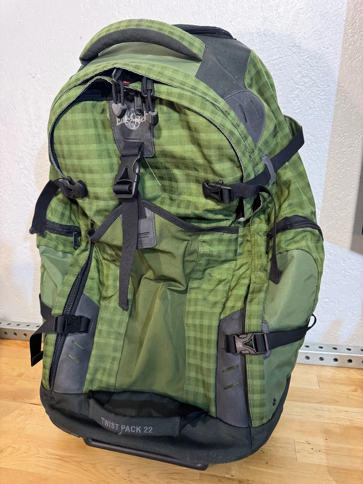 Mochila de viagem Eagle Creek Twist Pack 22 rodas 22” vertical - Imagem 1 de 4