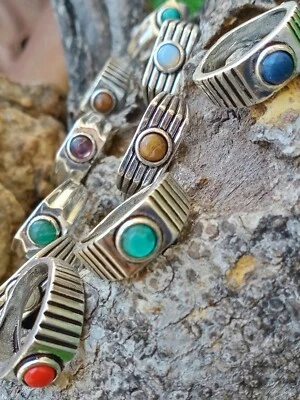 Lote de anéis masculinos folheados a prata esterlina 925 com pedras preciosas de coral vermelho e mistura por atacado - Imagem 1 de 3