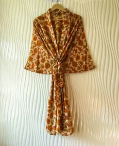 Kimono midi beige seda pura hecho a mano kimono ropa vintage MKMO1937 - Imagen 1 de 8