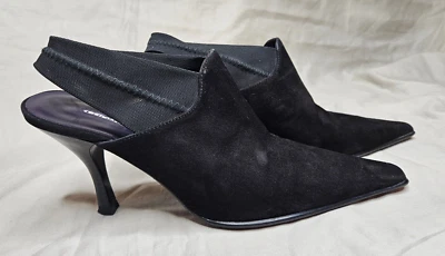 Tacones Donald Pliner para mujer 7 N estrechos negros terciopelo punta cuadrada honda trasera Foto 1 de 4