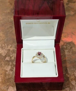 .90 CTS Raspberry Rhodolite With A Halo Of Small Diamonds In 14K Yellow Gold - Picture 1 of 6