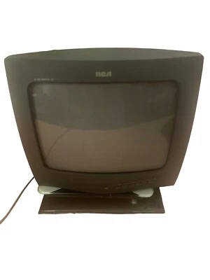 RCA 13" CRT TV E13208GY Color Television XL 100 Commercial Skip Gamer Retro 1999 - Image 1 of 4