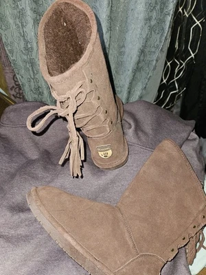Bearpaw Women's Fur Boots Size 9 - Image 1 of 4