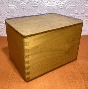 Dovetailed Wood Card Catalog File Library Index Wooden Box & Recipe Cards - Picture 1 of 15
