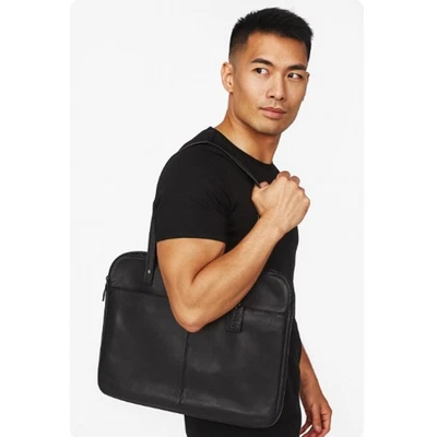 Maletín para computadora portátil Latico con asa superior suave con mantequilla negro guijarro unisex Foto 1 de 4