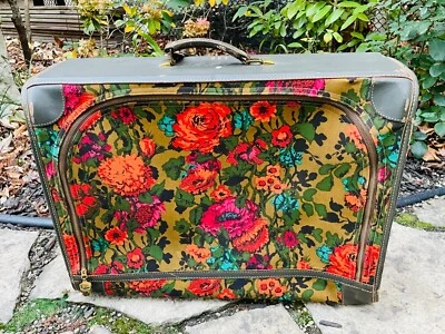 VTG 60'S FRENCH LUGGAGE BOLD FLORAL LEATHER TRIM SUITCASE BAG LARGE 26"X19" - Image 1 of 4