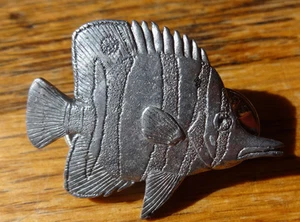 Spilla pesce farfalla in peltro fine di GG Harris - Foto 1 di 3
