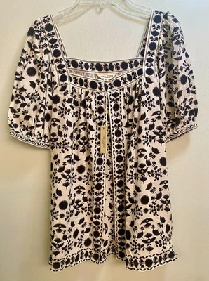 NWT Max Studio London - Peasant Top Square Neck Detailed Border MSRP 128 -Size S - Imagem 1 de 4