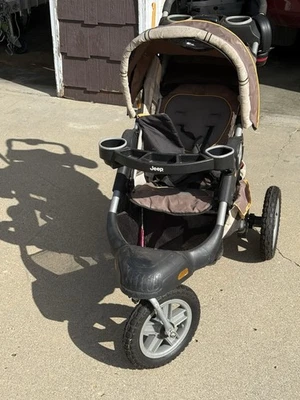 Cochecito plegable Jeep Deluxe Foto 1 de 4