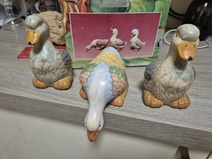 Set Of 3 Vintage/ Antique Ducks Pottery Pieces In Original Box Needs Good Clean - Picture 1 of 22