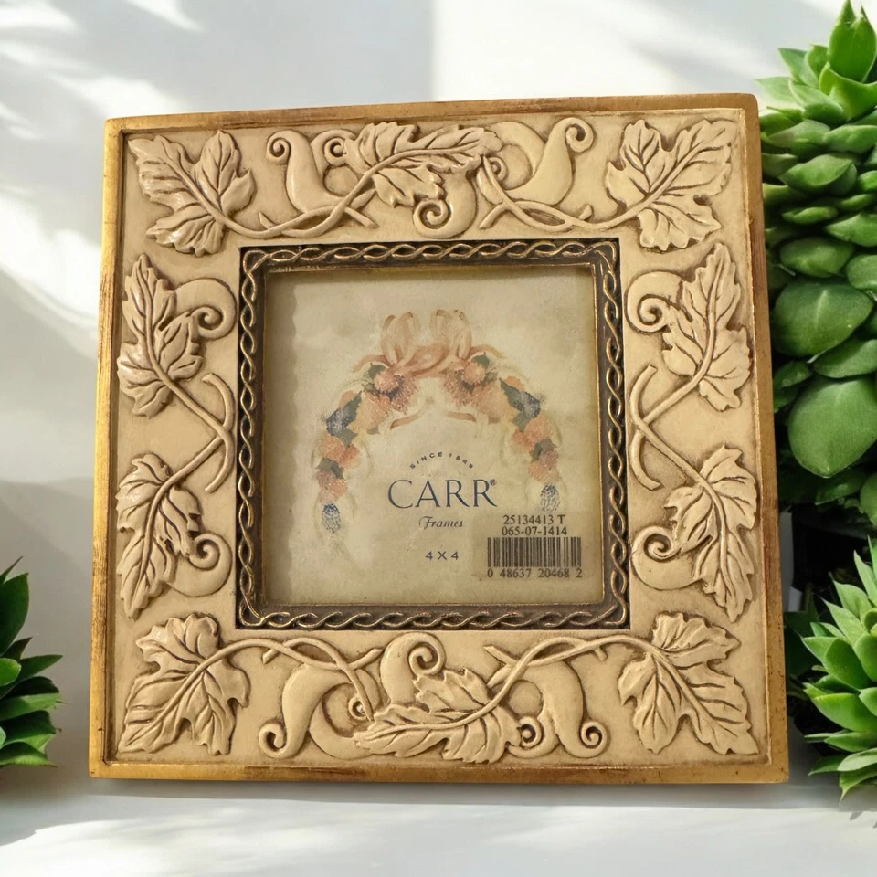 Art Deco 奶油金叶树脂框架 Carr 4 X 4 别致独特 — 第 1/4 张图片