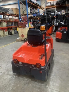 NATIONAL LINDE Late Model Tow Tug Great Battery With Charger As Shown - Picture 1 of 8