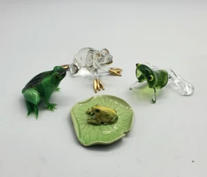 Bellissime statuine rane in vetroceramica - Foto 1 di 11