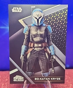 2022 TOPPS STAR WARS CROMO NERO BO-KATAN KRYZE RIFRATTORE /199 MANDALORIAN - Foto 1 di 8