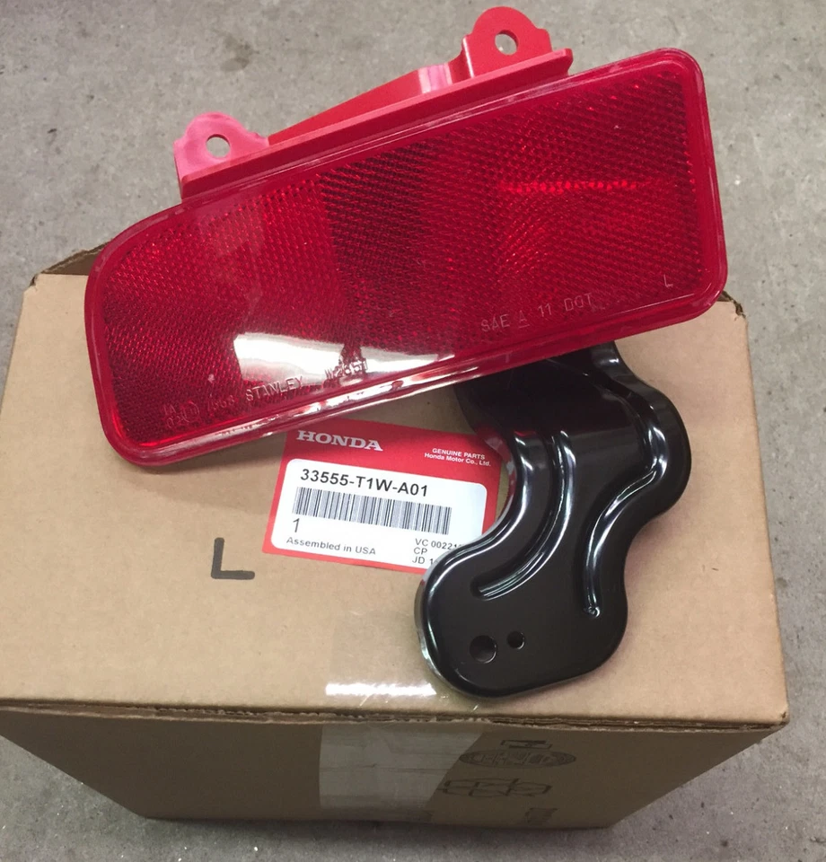 Genuine OEM Honda CR-V Driver Side Rear Bumper Reflector Lens 15-16 CRV Left Foto 1 de 1