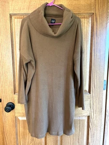 Vestido Marrón Cacao Punto Acanalado Cuello Alto Pequeño Mediano - Imagen 1 de 6