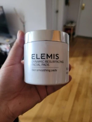 Elemis Dynamic Resurfacing Facial Pads - Pack of 60 - Image 1 of 3
