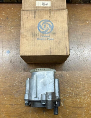 TRIUMPH RKC 741 TR6 & TR7 CARBURETTOR ENGINE AIR PUMP - Image 1 of 4
