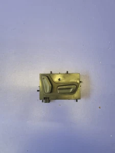 CITROEN DS5 ASIENTO DELANTERO INTERRUPTOR DE AJUSTE DELANTERO DERECHO 96598312XT - Imagen 1 de 5