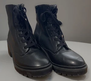 "Universal Thread Women's Combat Boots Black – Size 10 Preowned - Picture 1 of 9