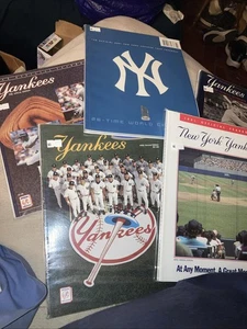 1987,88,91,93,2001 NEW YORK YANKEES BASEBALL YEARBOOKS GREAT COLOR COVERS-NICE ! - Picture 1 of 6