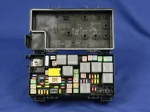 ๐
2010 GRAND CARAVAN Journey TOWN & COUNTRY TIPM FUSE RELAY BOX 04692305 - Picture 1 of 6