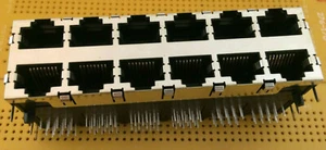 12 puertos RJ45 zócalo Cat5 conector conector en ángulo blindado PCB 5569263 varios tipos - Imagen 1 de 2
