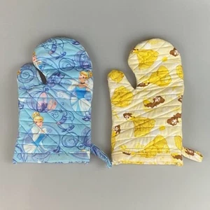 Disney Princesses Cinderella Belle Beauty & Beast Cloth Oven Mitt Set of 2 - Picture 1 of 7
