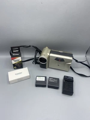 Sharp liquid crystal display Camcorder  VL-A10U/8mm New Battery & Charger Read - Image 1 of 4