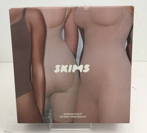Skims Women's Seamless Sculpt Low Back Thong Bodysuit Size S Clay Straps New* F1 - Picture 1 of 10