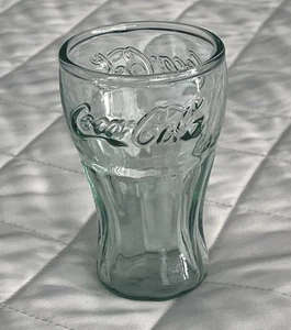 1 Vintage Coca Cola Miniatur Trink Schnapsglas grüne Tönung 3" hoch, 2,5 Unzen, neuwertig - Bild 1 von 4