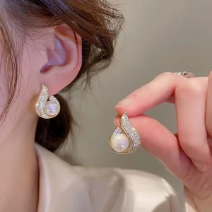 Elegante Luxus Zirkon Kristall weiße Perlen Ohrstecker Damen Modeschmuck - Bild 1 von 7