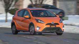 BlingLights Bright Fog Lamps Lights Kit for 2018 2019 2020 2021 Toyota Prius c - Picture 1 of 9