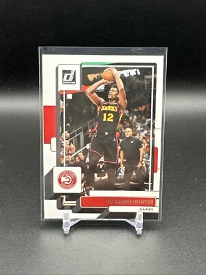 De'Andre Hunter 2022-23 Panini Donruss Basketball Base Card #64 Atlanta Hawks - Image 1 of 2