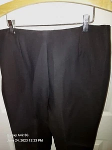 AKRIS BLACK SIZE 12 PANTS SLACKS TROUSERS EXCELLENT WOOL/POLYESTER FLAT FRONT 12 - Picture 1 of 10