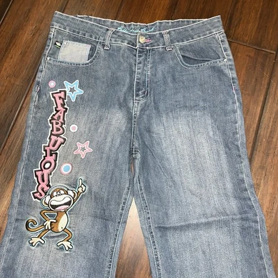 Pantalones de mezclilla acampanados bordados azules vintage de la marca Y2K Bobby Jack para niñas talla 16 Foto 1 de 4