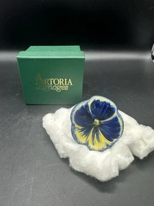 Rochard Limoges France Peint Main Pansy Box Blue Yellow Bee Clasp - Picture 1 of 10
