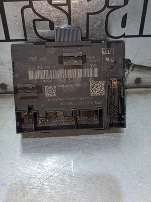 CENTRALINA CHIUSURA CENTRALIZZATA Audi A3 Limousine (8VS/8VM) 2013 5Q0959392A - Immagine 1 di 4