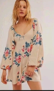 Free People Francesca Boho Minikleid Ivory Blumen Langarm V-Ausschnitt Gr. XS - Bild 1 von 11