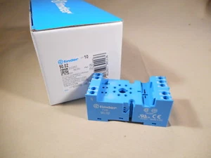 Finder Relay 90.02 socket (NIB) - Picture 1 of 4