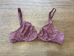 SOMA Spiced Whiskey Purple 42D Unlined Lace Bra Underwire Plunge Neckline NEW - Picture 1 of 2