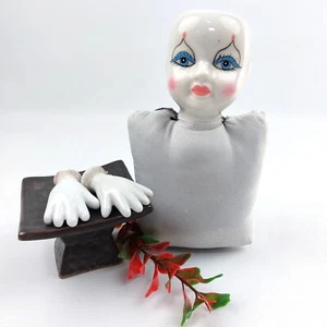Torse de poupée ancienne en porcelaine avec corps en tissu et mains détachées - Unique Art Dol - Photo 1/10