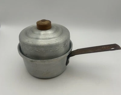 Vintage Mirro Aluminum 2-1/2" x 5"  5/8 Qt Pot With Lid & Steel Handle - Image 1 of 4