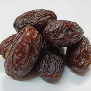 ISRAEL Medjool Dates 200gr/0.44 LB - Picture 1 of 3