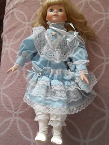 Porzellanpuppe - Bild 1 von 1