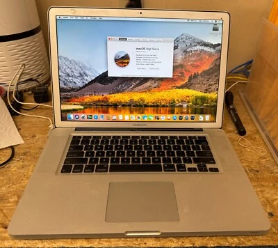 Apple MacBook Pro 15-inch October 2009 2.8GHz Intel Core 2 Duo (MB986LL/A) RARE - Image 1 of 3