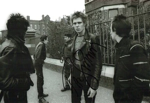 Autógrafo firmado por Paul SIMONON The CLASH 12x8 foto B + certificado de autenticidad del distribuidor - Imagen 1 de 1