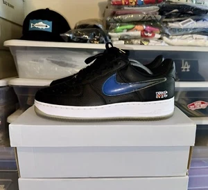 Size 9.5 - Kith x Nike Air Force 1 Low NYC Knicks Away - Picture 1 of 7
